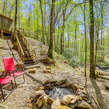 Creekside Whittier Cabin With Fire Pit Near Hiking! Exterior photo